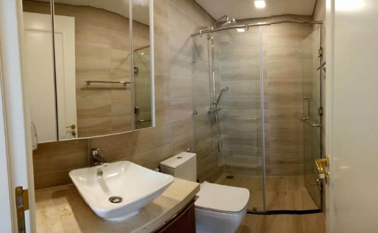 Thuê Căn Hộ 3 Phòng Ngủ Vinhomes Golden River Ba Son – Tầng 12, Tiện Ích Đầy Đủ