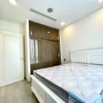 Cho thuê Officetel Vinhomes Golden River giá tốt, view đẹp, đầy đủ nội thất